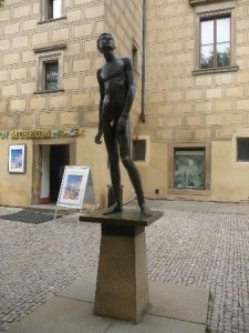 Estatua de la fortuna Sonia Selma Castillo de Praga